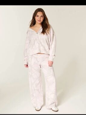 Hollister Gray Pink Leaf Camo Joggers Fleece Sweatpants Baggy Drawstring